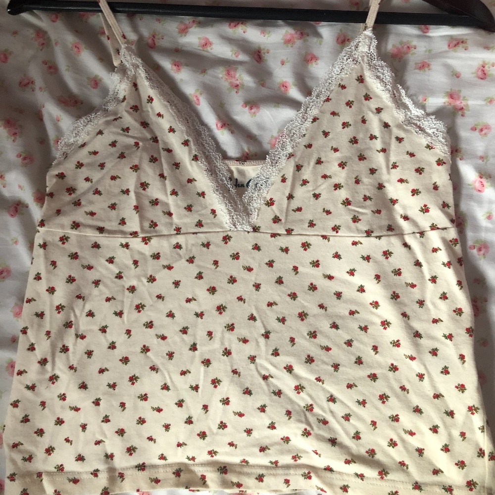 Brandy Melville Amara tank